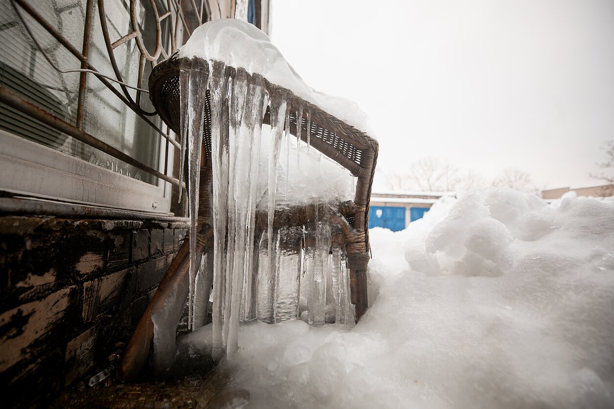 Jūs klausiate – mes atsakome. Ar sniegas gali apsaugoti vandens vamzdžius nuo užšalimo?