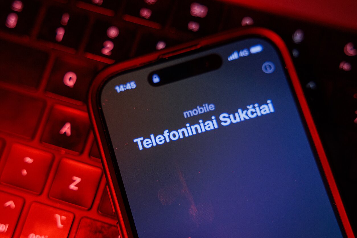 Jūs klausiate – mes atsakome. Ar gali sukčius imti paskolą žinodamas mano asmens kodą?