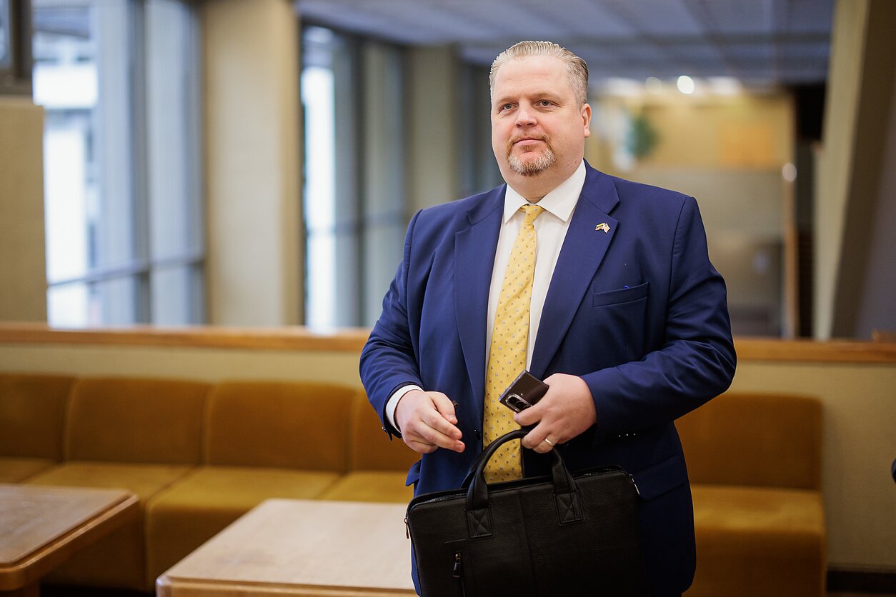 Taurimas Valys: namų ūkio gerinimas pensijų fondais – žmonių finansinis neraštingumas